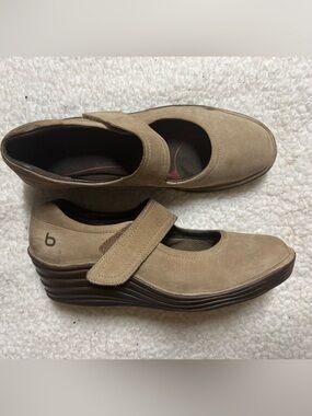 Bionica Shoes Women Mary Jane Wedge Heel Size 10 Suede Comfort